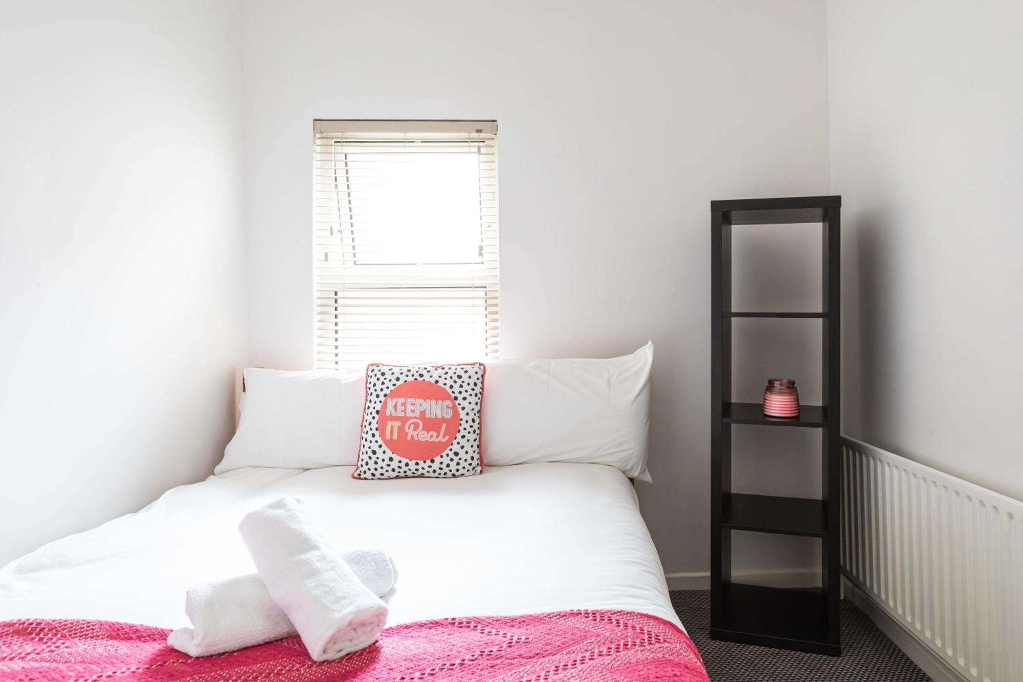 Belfast City - 3 Bed Cosy Terrace Home - Hip And Trendy Ormeau Road Eksteriør billede